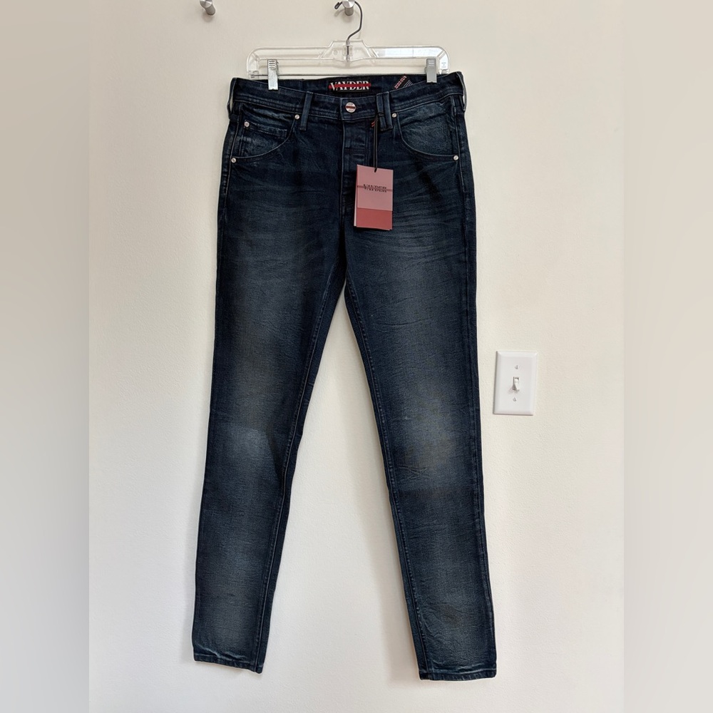 Men's BNWT slim fit VAYDER Jeans SIZE 30